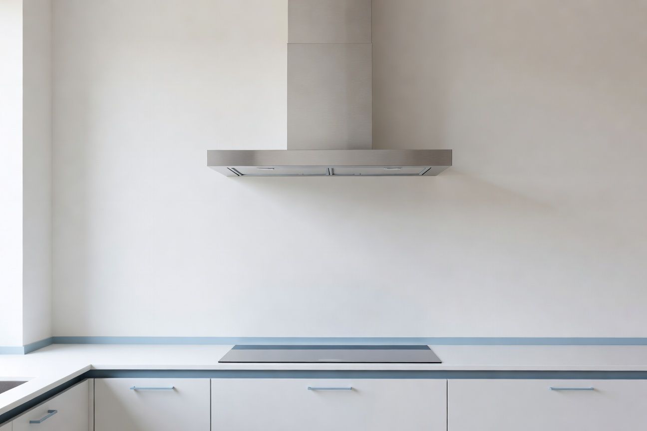 Får man installera köksfläkt i lägenhet – viktigt att veta för ventilation och OVK